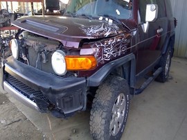 2007 TOYOTA FJ CRUISER, BURGUNDY, 4.0L, 4WD, AT.  Z25028